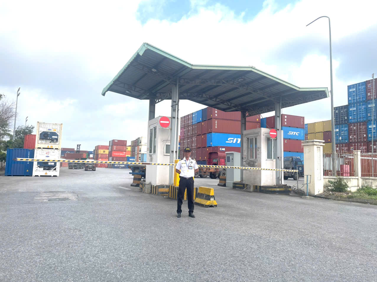 trien-khai-cong-ty-tnhh-tiep-van-sitc-dinh-vu (2)