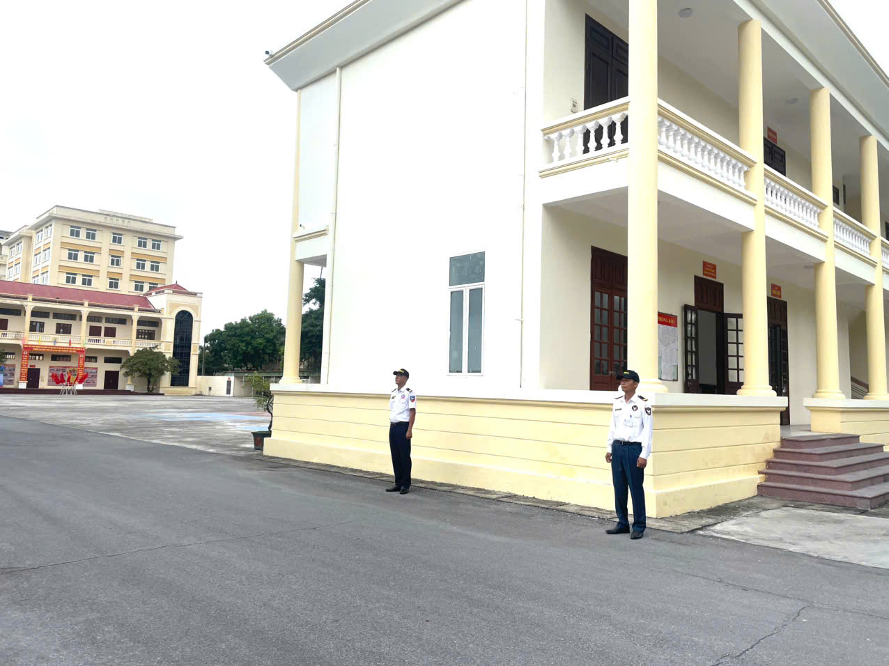 ngay-3-11-2025-bao-ve-hung-vuong-trien-khai-hd-bao-ve-truong-cao-dang-nghe-so-20-dia-chi-248-le-duan-kien-an-hai-phong (2)