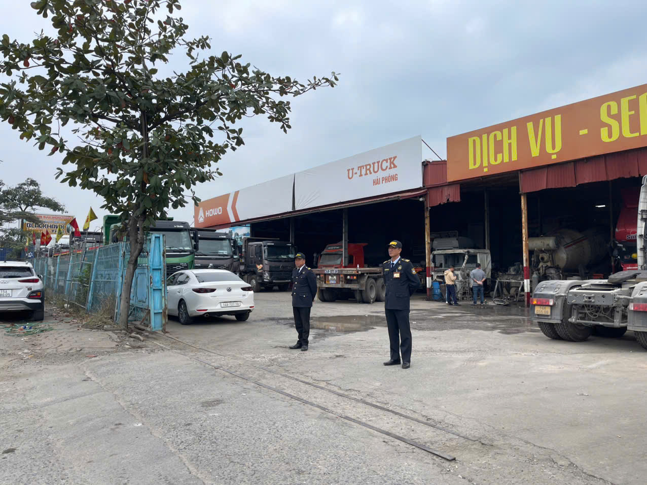 ngay-30-12-2025-trien-khai-bao-ve-cong-ty-cp-cong-dong-xe-tai-viet-nam-cn-hai-phong-utruck-dia-chi-bai-traco-utruck-dinh-vu (2)