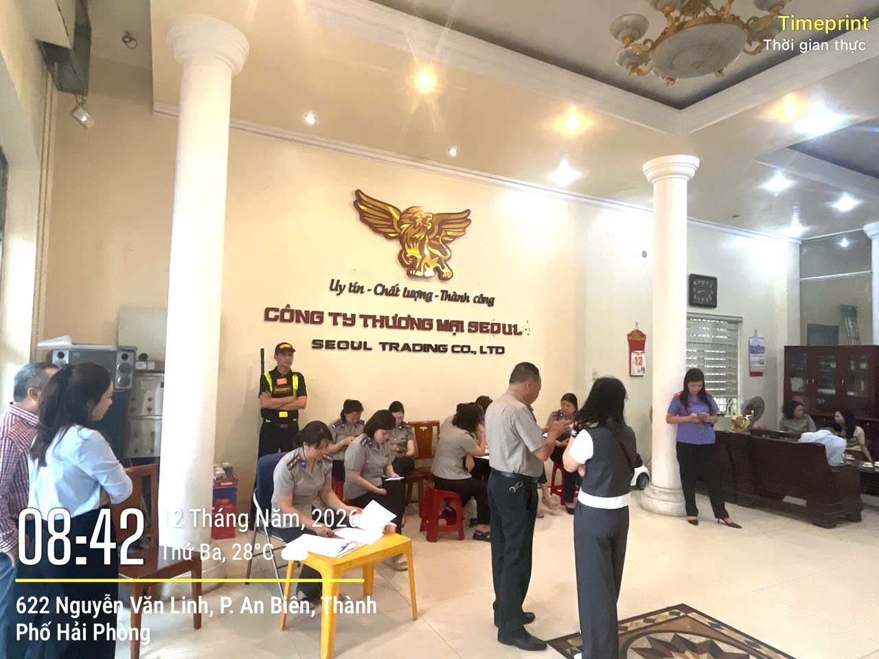 ngay-12-5-luc-luong-bao-ve-hung-vuong-vinh-du-cung-doan-tha-khu-vuc-5-thanh-pho-hai-phong-cuong-che-ke-bien-tai-san-diem-622-nguyen-van-linh-phuong-an-bien-thanh-pho-hai-phong (4)
