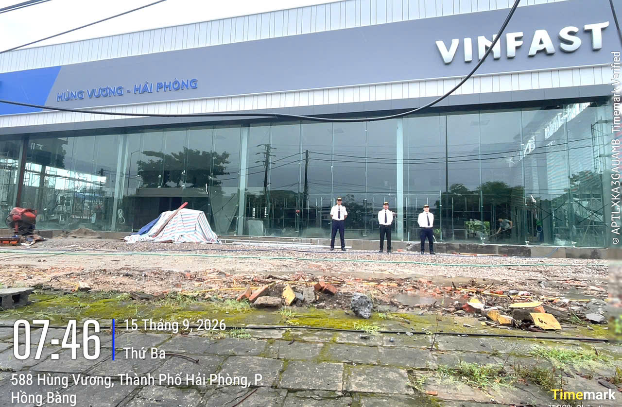 ngay-15-9-cong-ty-bao-ve-hung-vuong-trien-khai-bao-ve-tshowroom-hang-xe-vinfast-dia-chi-so-879-hung-vuong-phuong-hong-bang-hai-phong (2)